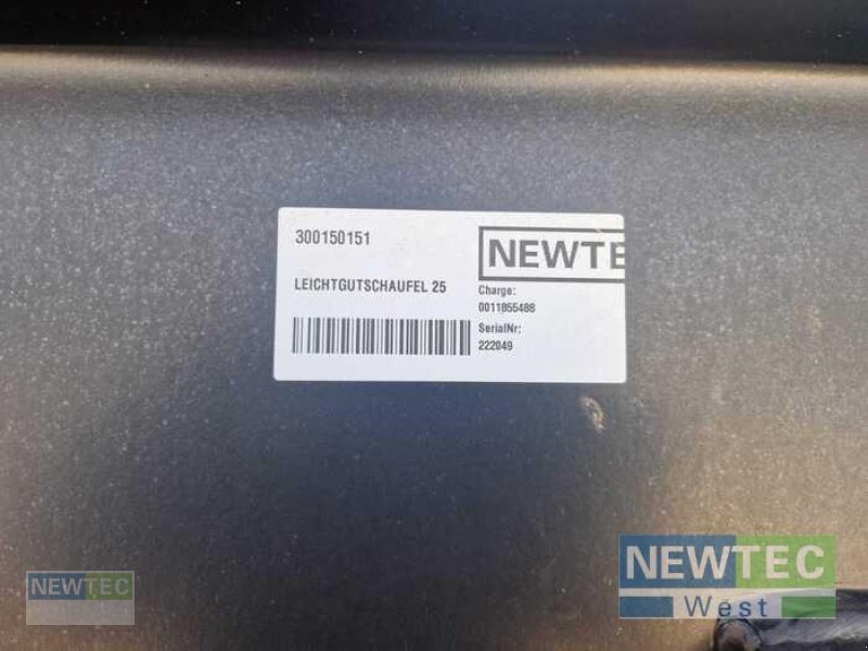 Teleskoplader van het type LSB LEICHTGUTSCHAUFEL 2500 MM 2700 L, Vorführmaschine in Heinbockel-Hagenah (Foto 3)