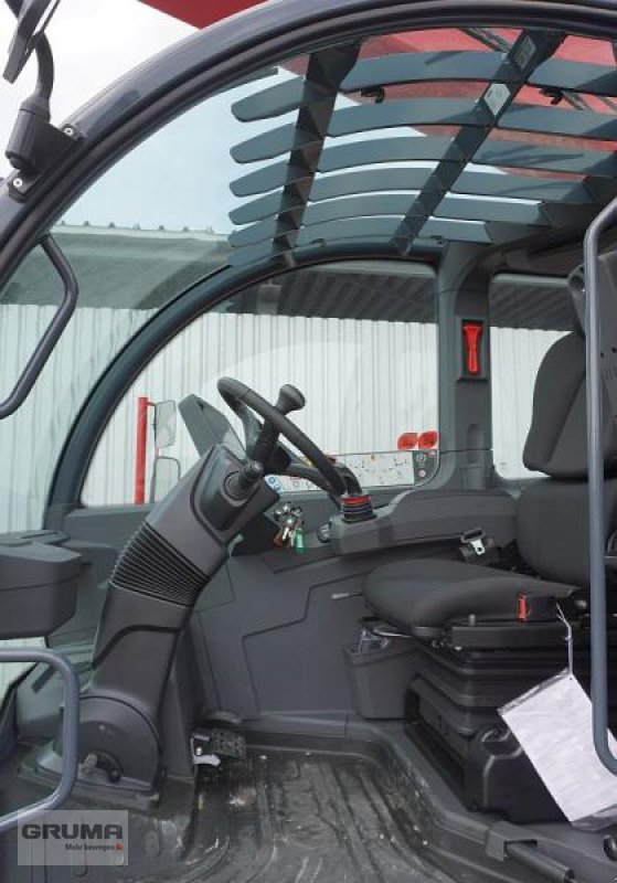 Teleskoplader of the type Magni RTH 8.27, Gebrauchtmaschine in Friedberg-Derching (Picture 3)