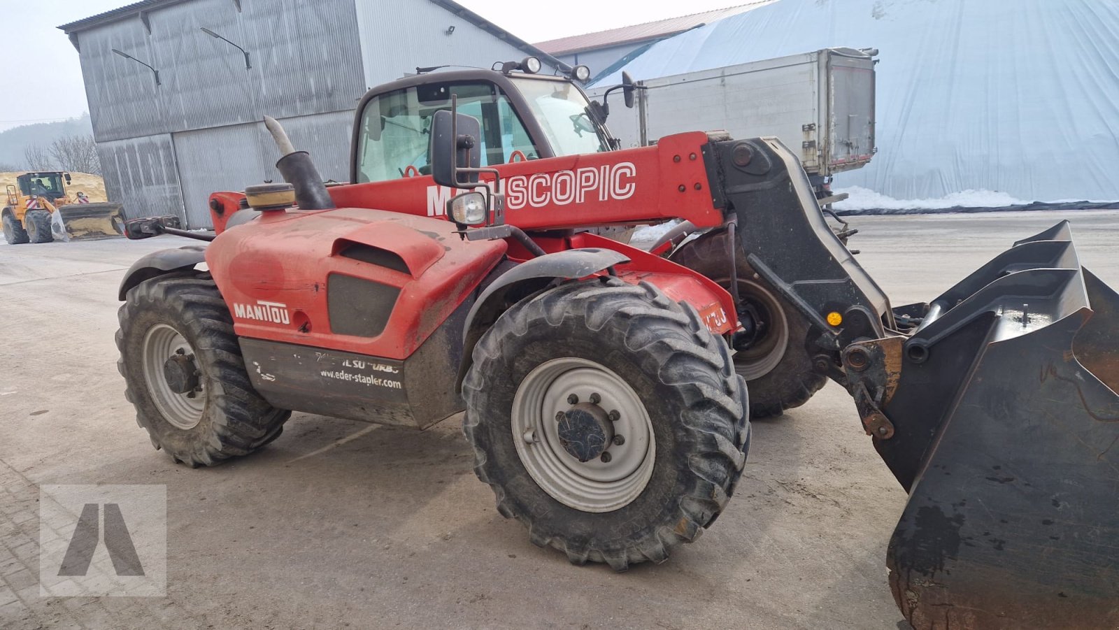 Teleskoplader of the type Manitou 742 HLSU Turbo, Gebrauchtmaschine in Langweid am Lech (Picture 2)