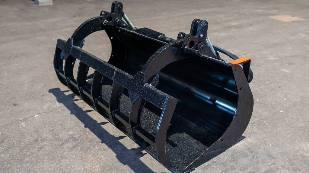 Teleskoplader of the type Manitou CBG, Neumaschine in Moerbeke (Picture 2)