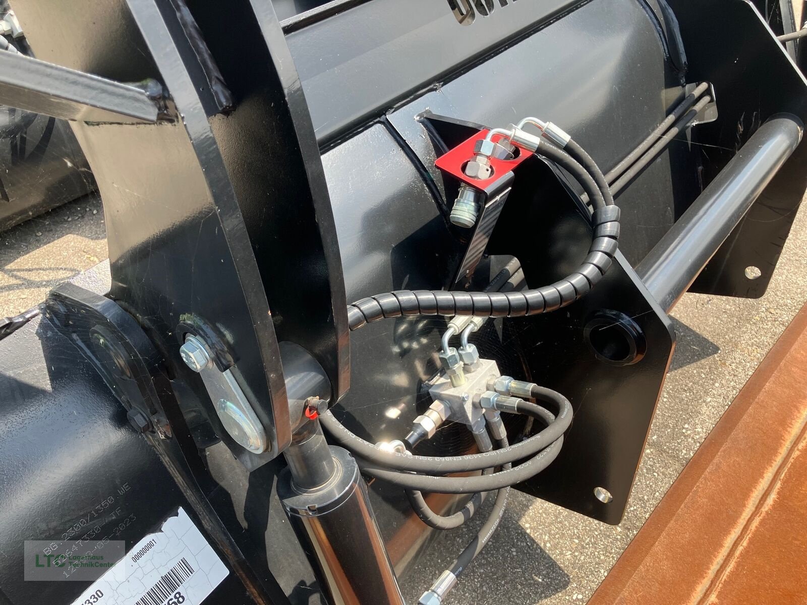 Teleskoplader of the type Manitou Greifschaufel CBG 2300/1350, Neumaschine in Korneuburg (Picture 8)