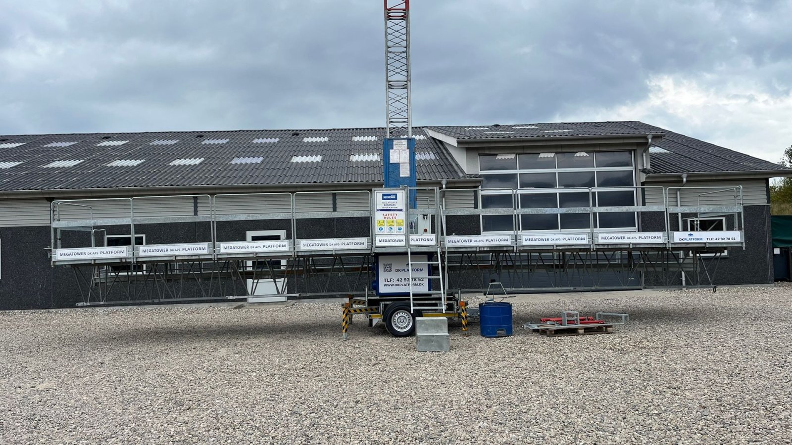 Teleskoplader of the type Manitou Mandskabskurv arbejdsplatformen, Byggeelevatorer, mastklatreplatforme, byggehejs, Climber, buildclimber, Gebrauchtmaschine in Lintrup (Picture 5)