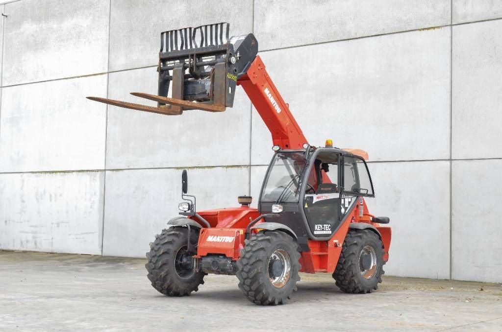 Teleskoplader typu Manitou MHT 780, Gebrauchtmaschine v Moerbeke (Obrázok 1)