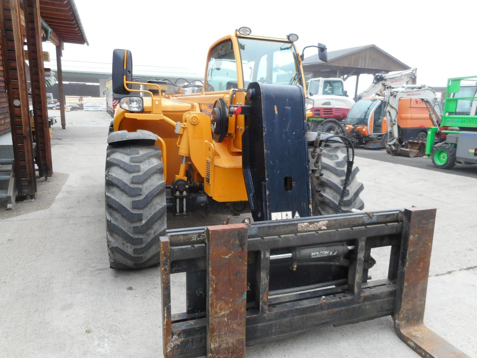 Teleskoplader of the type Manitou MHT860L ( 8m 6t ) mit Seitenschieber, Gebrauchtmaschine in St. Nikolai ob Draßling (Picture 5)