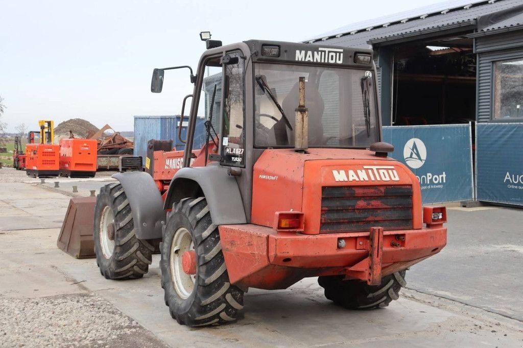 Teleskoplader типа Manitou MLA 627T, Gebrauchtmaschine в Antwerpen (Фотография 4)