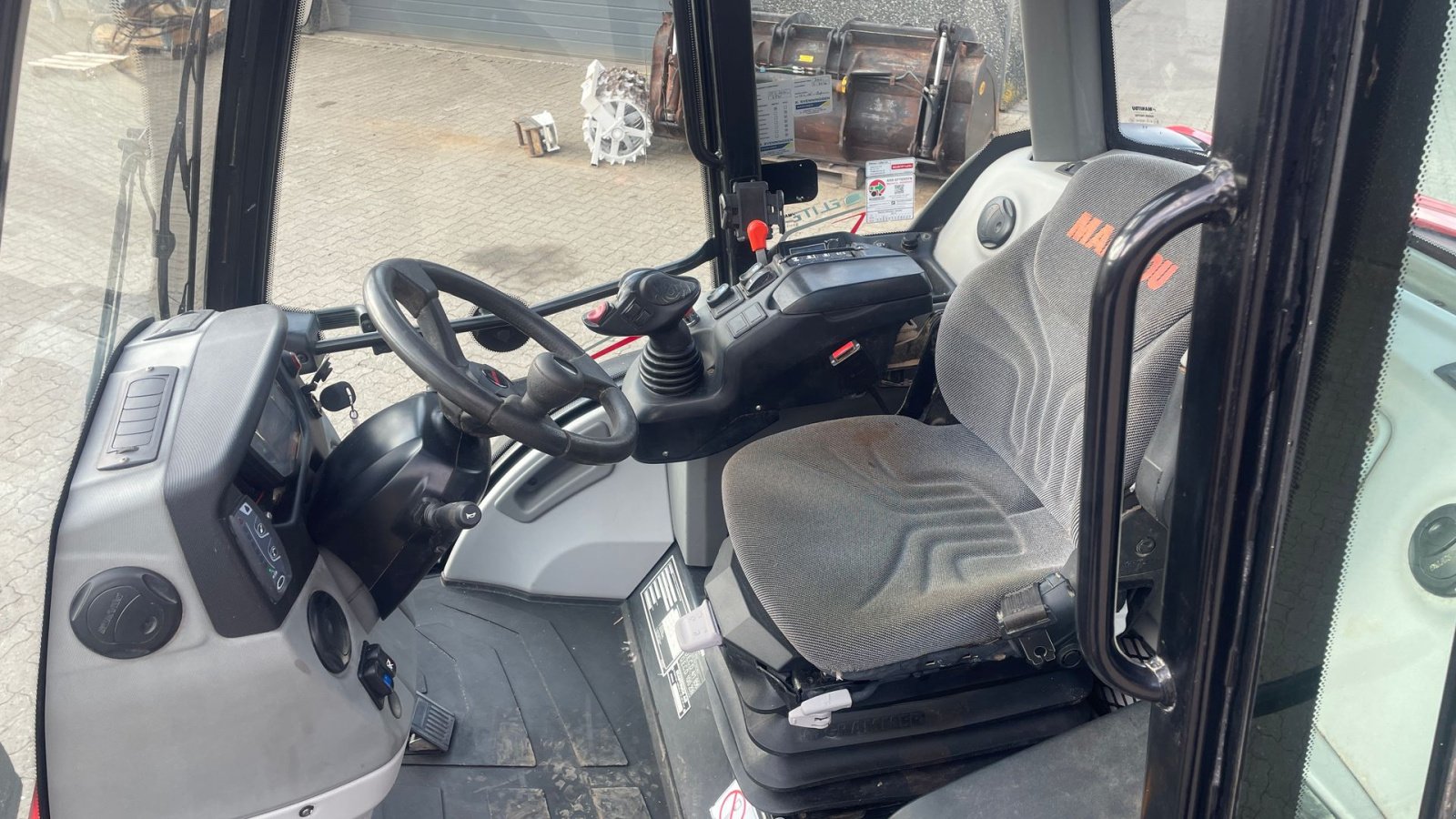 Teleskoplader des Typs Manitou MLA-T 533-145 V+ ELITE, Gebrauchtmaschine in Roslev (Bild 12)