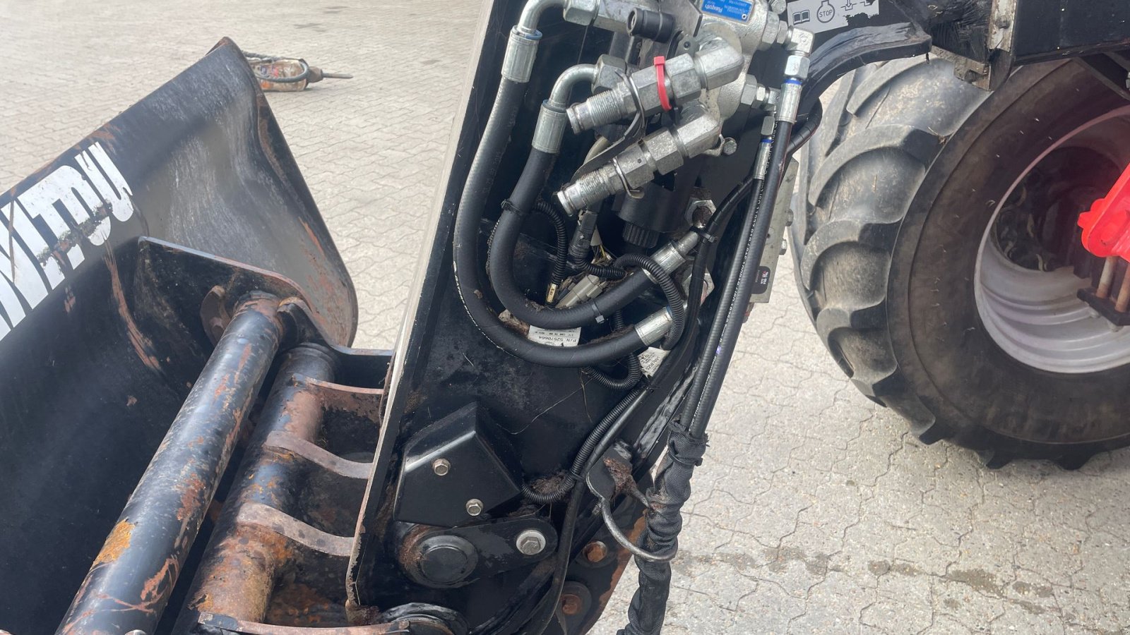 Teleskoplader des Typs Manitou MLA-T 533-145 V+ ELITE, Gebrauchtmaschine in Roslev (Bild 11)