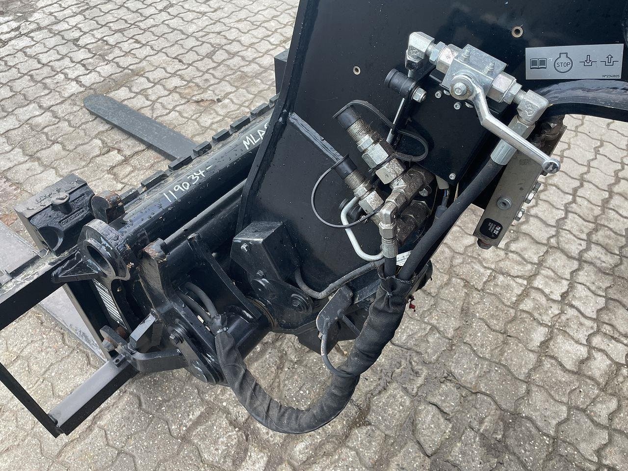 Teleskoplader του τύπου Manitou MLA-T533-145V+ ELITE ST5, Gebrauchtmaschine σε Skive (Φωτογραφία 10)