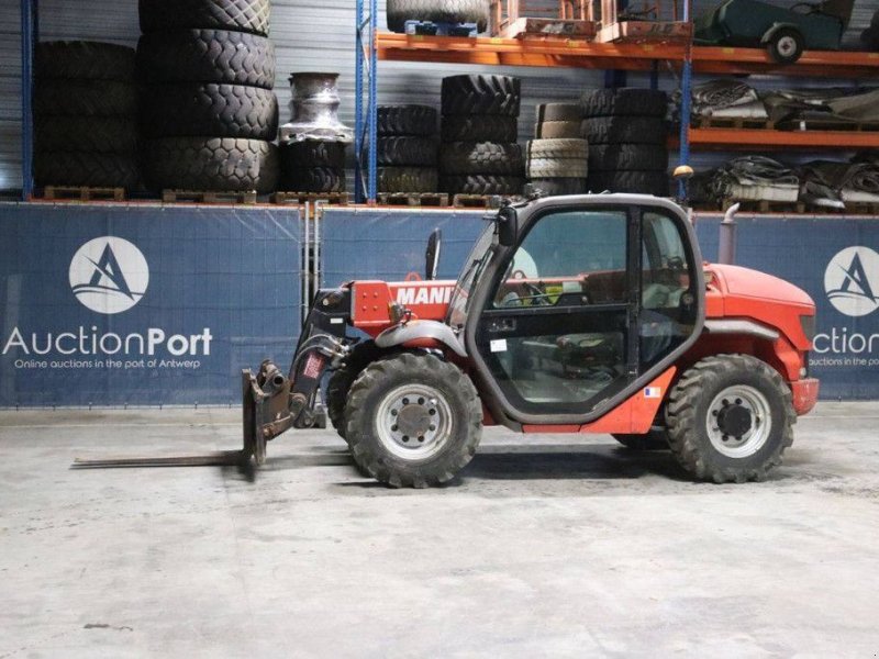 Teleskoplader of the type Manitou MLT 523T, Gebrauchtmaschine in Antwerpen (Picture 1)