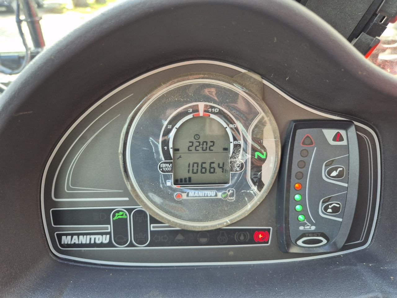 Teleskoplader des Typs Manitou MLT 625-75, Gebrauchtmaschine in Lunteren (Bild 4)