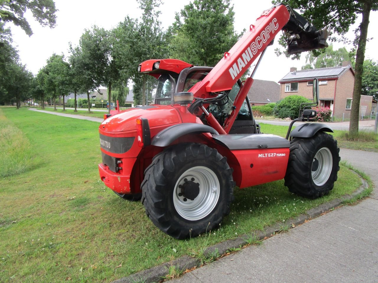 Teleskoplader del tipo Manitou mlt 627, Gebrauchtmaschine In Nieuw-Weerdinge (Immagine 3)