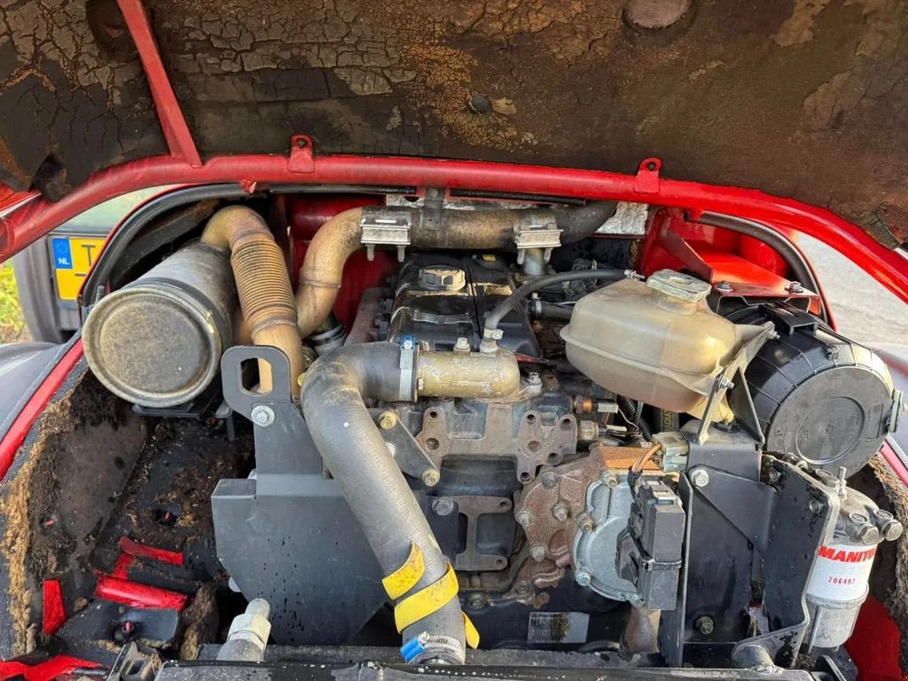 Teleskoplader of the type Manitou MLT 627T Compact verreiker laag model, Gebrauchtmaschine in Harskamp (Picture 8)