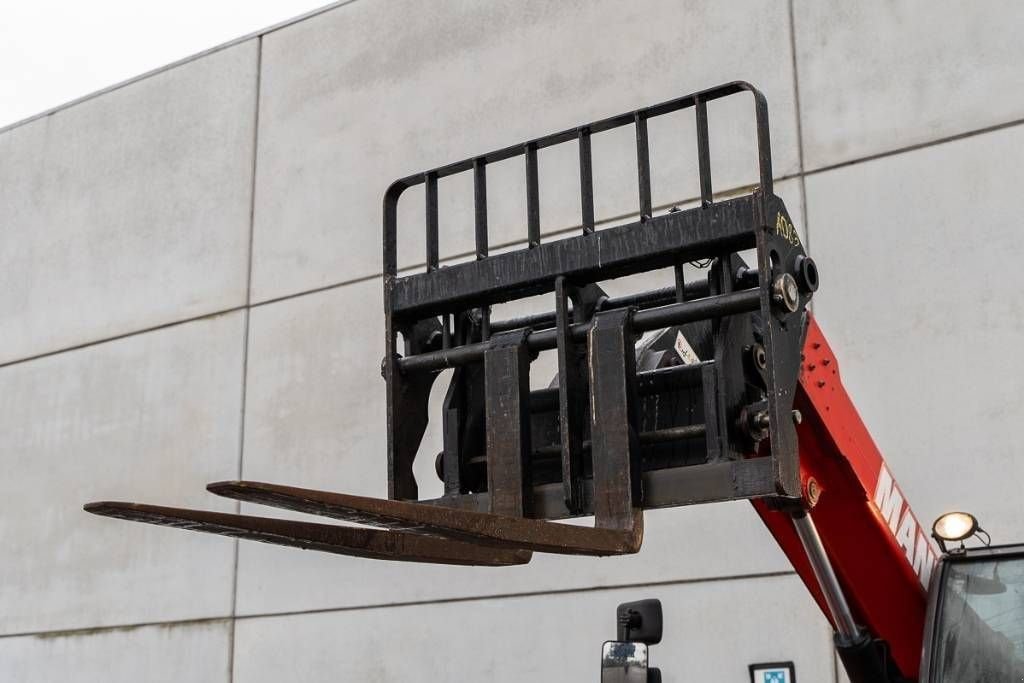 Teleskoplader del tipo Manitou MLT 629, Gebrauchtmaschine In Moerbeke (Immagine 9)