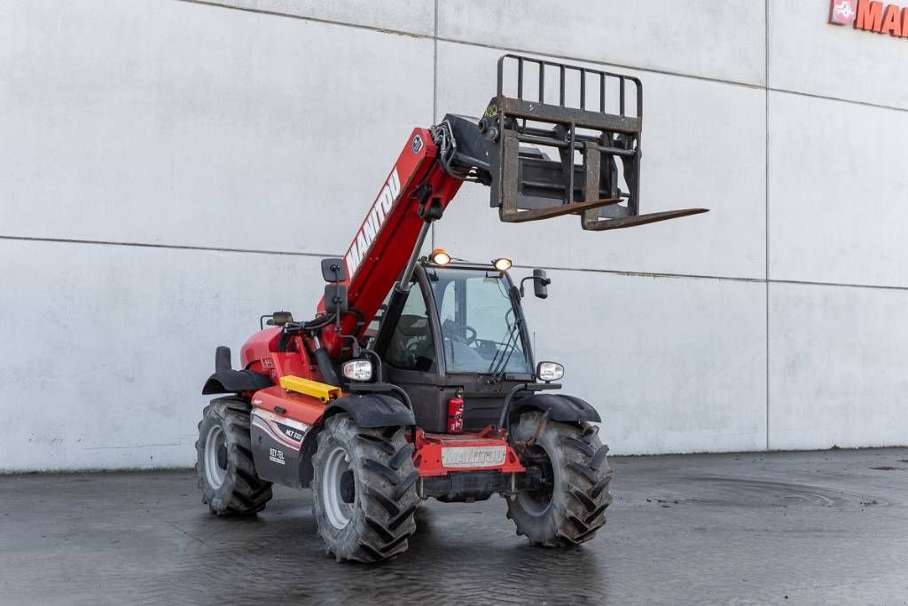 Teleskoplader tip Manitou MLT 629, Gebrauchtmaschine in Moerbeke (Poză 2)