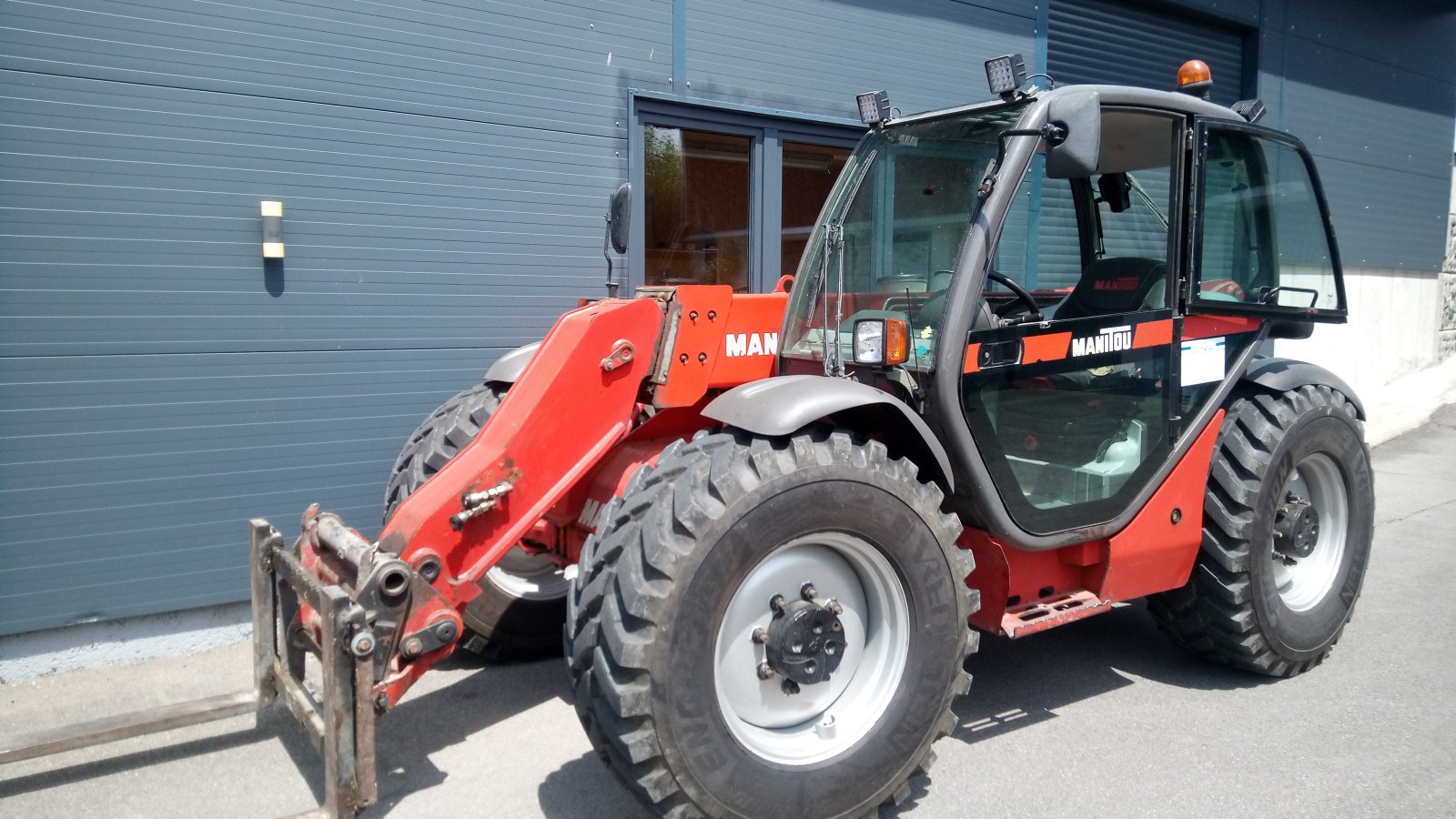 Teleskoplader of the type Manitou MLT 629, Gebrauchtmaschine in Aletshausen  (Picture 2)