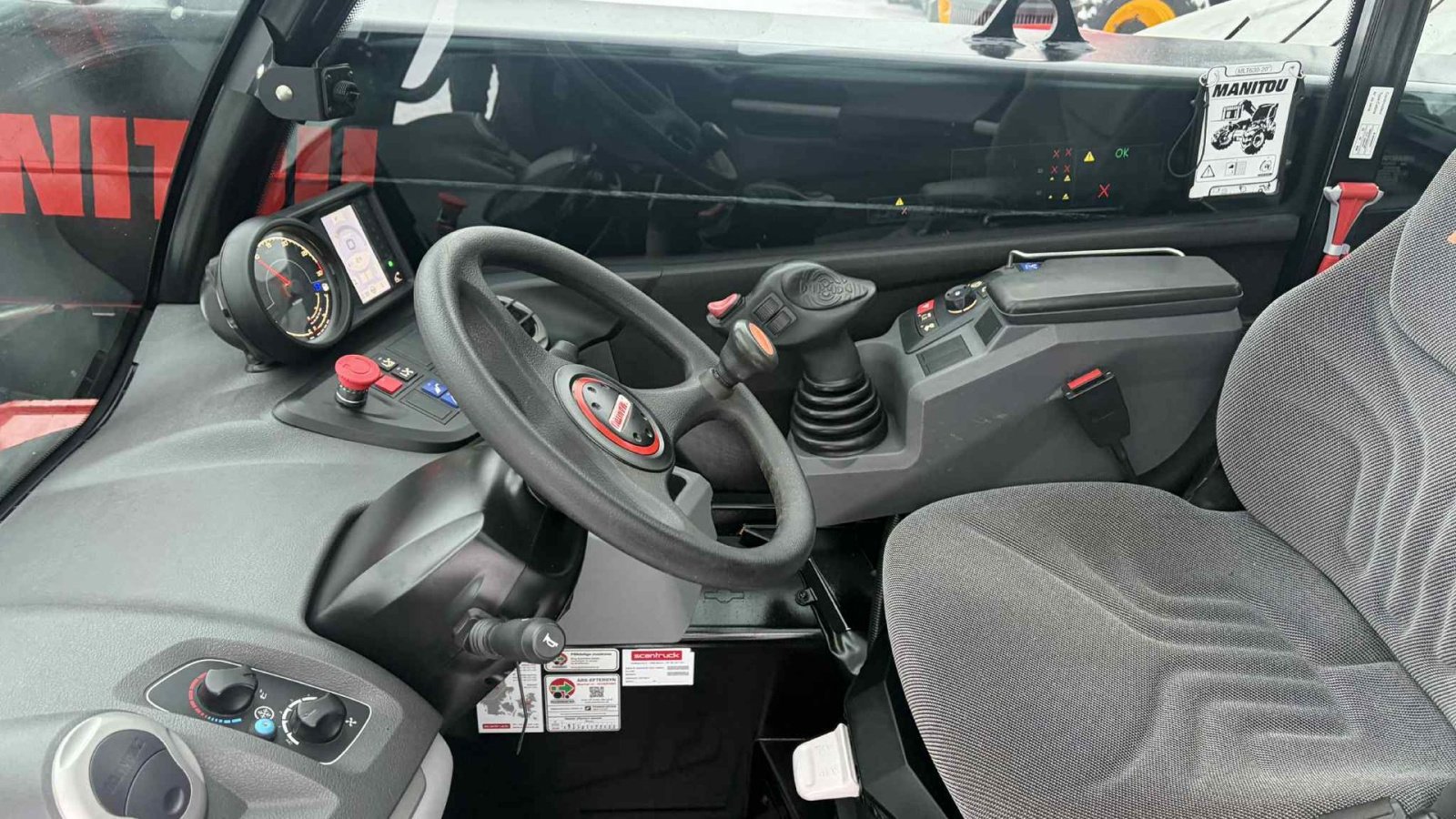 Teleskoplader typu Manitou MLT 630-105V Plus Compact Comfort, Gebrauchtmaschine v Mariager (Obrázek 13)