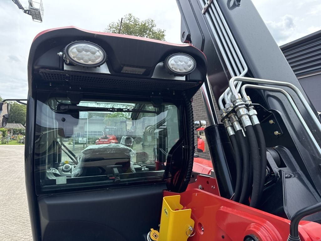 Teleskoplader of the type Manitou MLT 635 130 PS D ST5 Premium Verreiker, Neumaschine in Laren Gld (Picture 7)