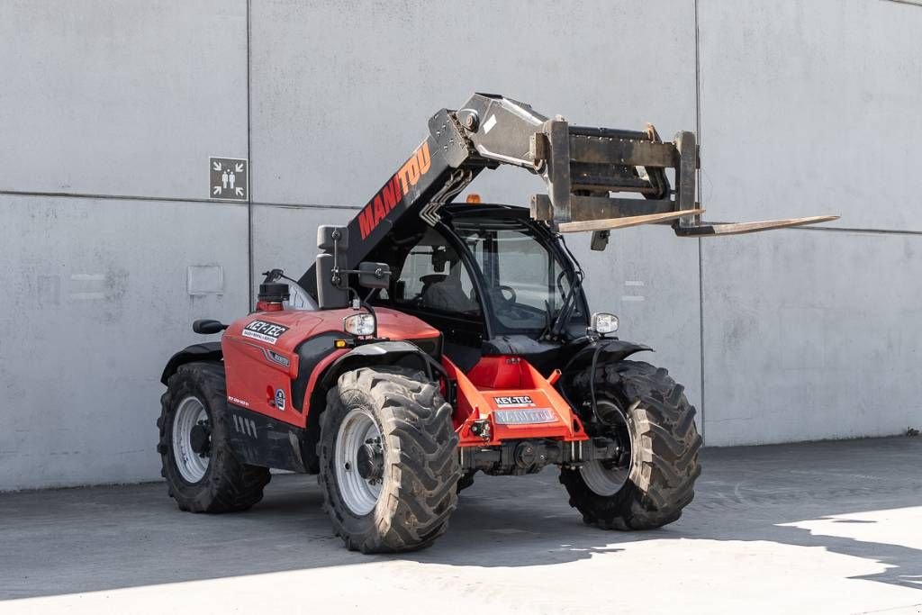Teleskoplader typu Manitou MLT 635-140V, Gebrauchtmaschine v Moerbeke (Obrázek 3)
