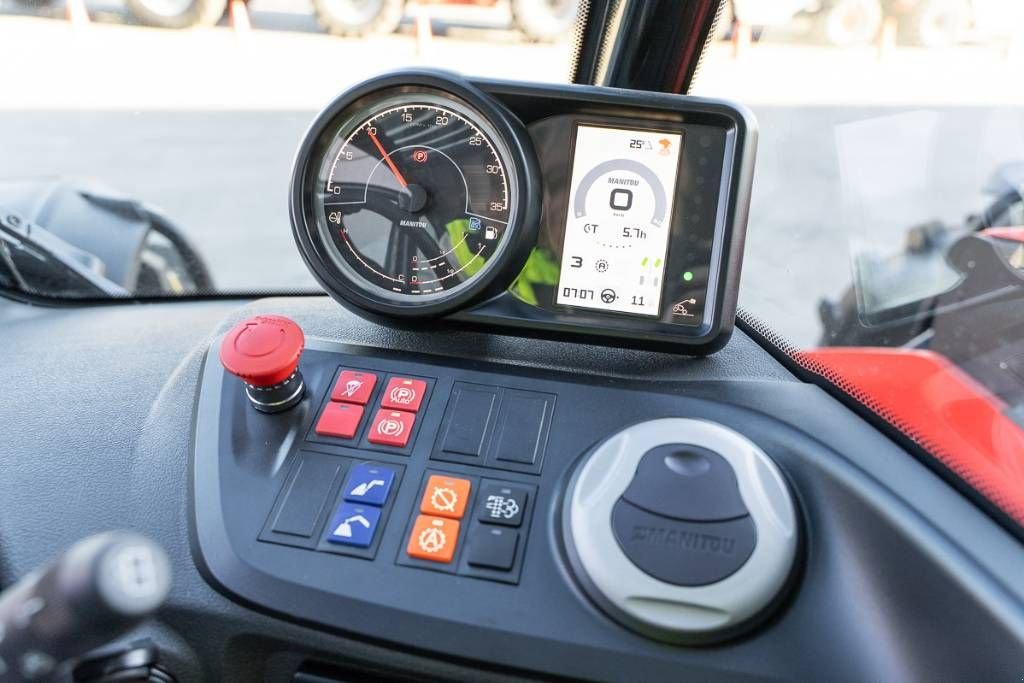 Teleskoplader типа Manitou MLT 635, Neumaschine в Moerbeke (Фотография 10)