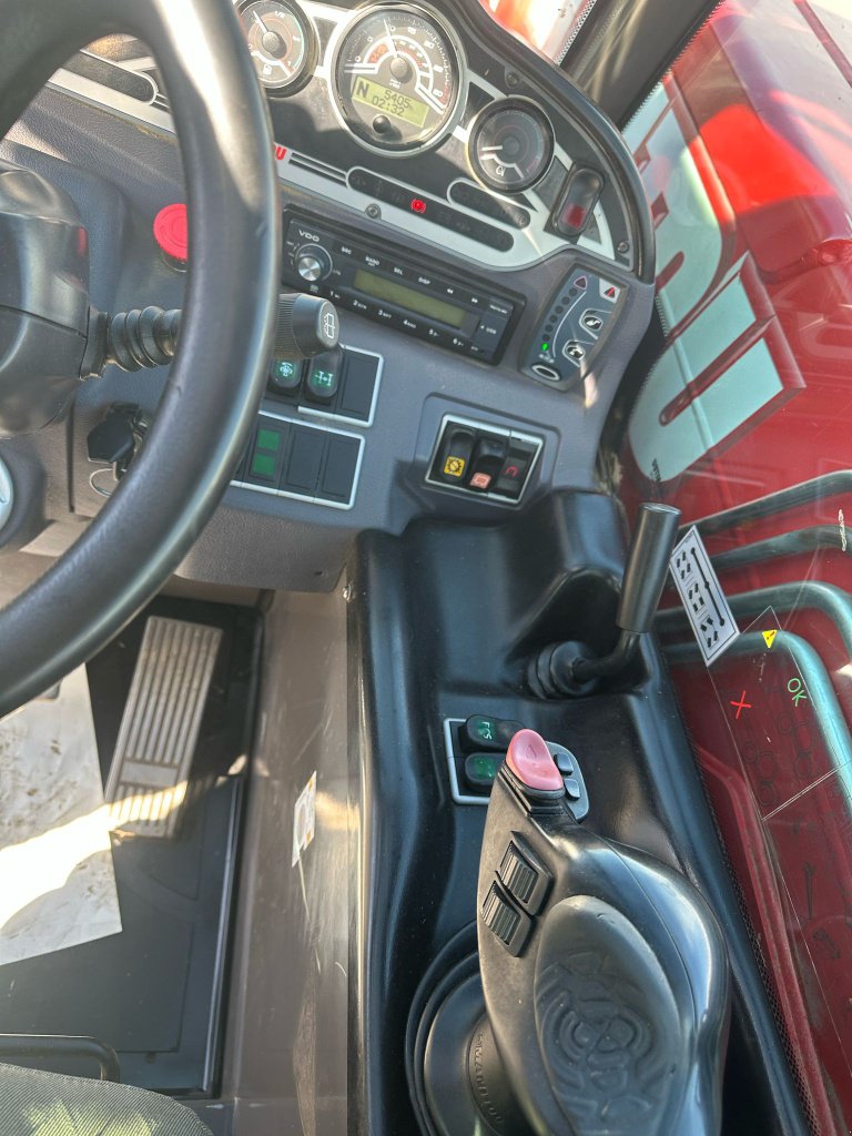 Teleskoplader του τύπου Manitou MLT 735 120 PS, Gebrauchtmaschine σε GUERET (Φωτογραφία 9)