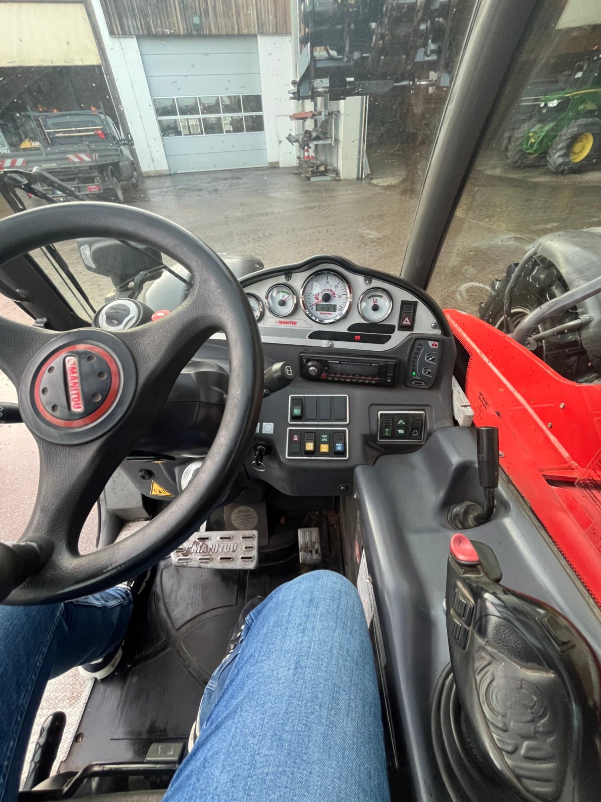 Teleskoplader типа Manitou MLT 741-120, Gebrauchtmaschine в Germering (Фотография 4)