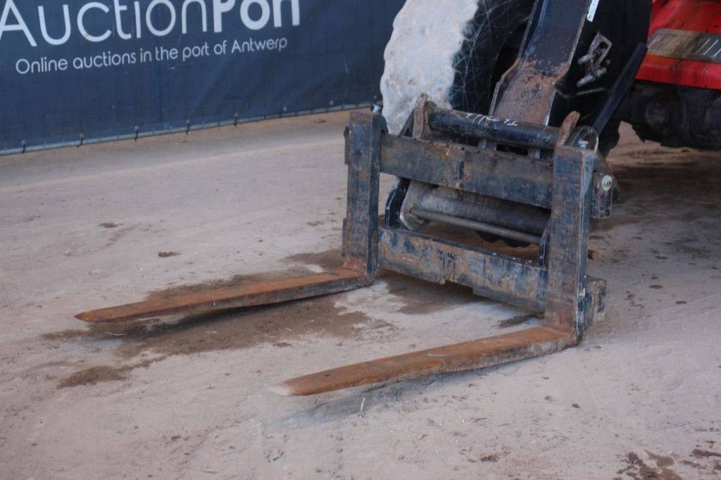 Teleskoplader tip Manitou MLT 741 140 V+, Gebrauchtmaschine in Antwerpen (Poză 10)