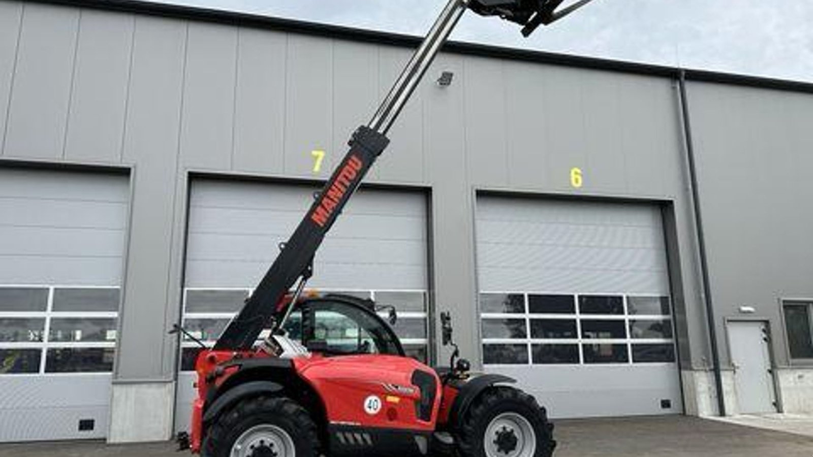 Teleskoplader typu Manitou MLT 741-140V+ 40 km/t Vario+ Incl. kornskovl og gafler., Gebrauchtmaschine v Kolding (Obrázek 1)