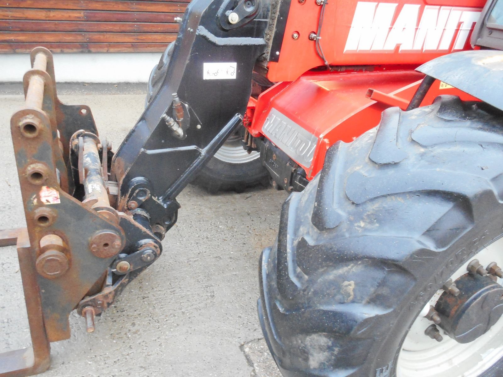 Teleskoplader des Typs Manitou MLT 741 H  ( 7m - 4,1t - 36km/h), Gebrauchtmaschine in St. Nikolai ob Draßling (Bild 12)