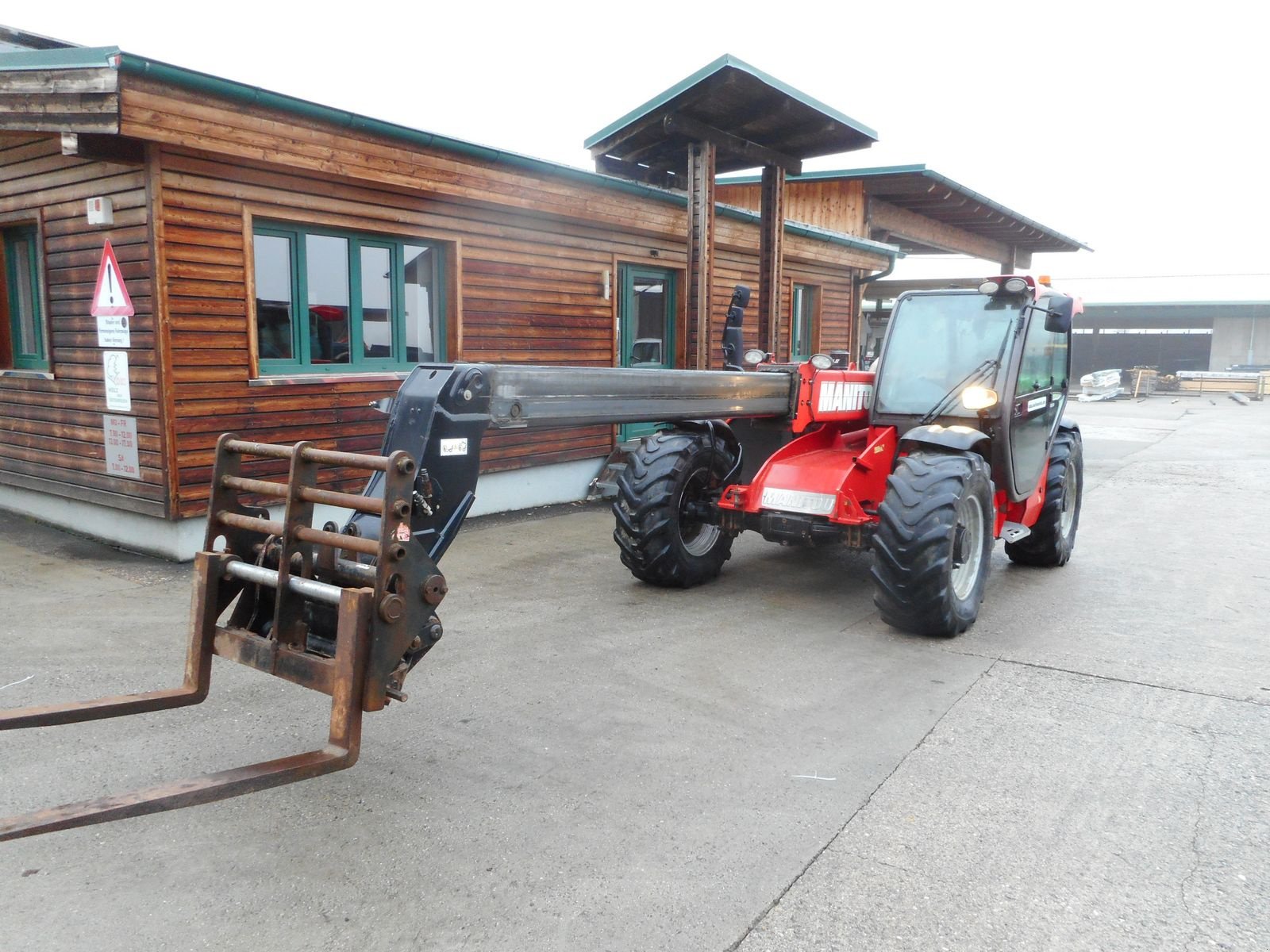 Teleskoplader des Typs Manitou MLT 741 H  ( 7m - 4,1t - 36km/h), Gebrauchtmaschine in St. Nikolai ob Draßling (Bild 19)