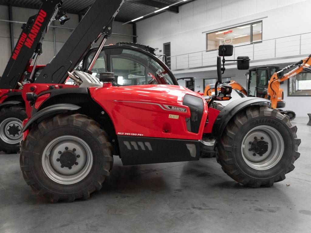 Teleskoplader of the type Manitou MLT 741 PS+, Neumaschine in Moerbeke (Picture 4)