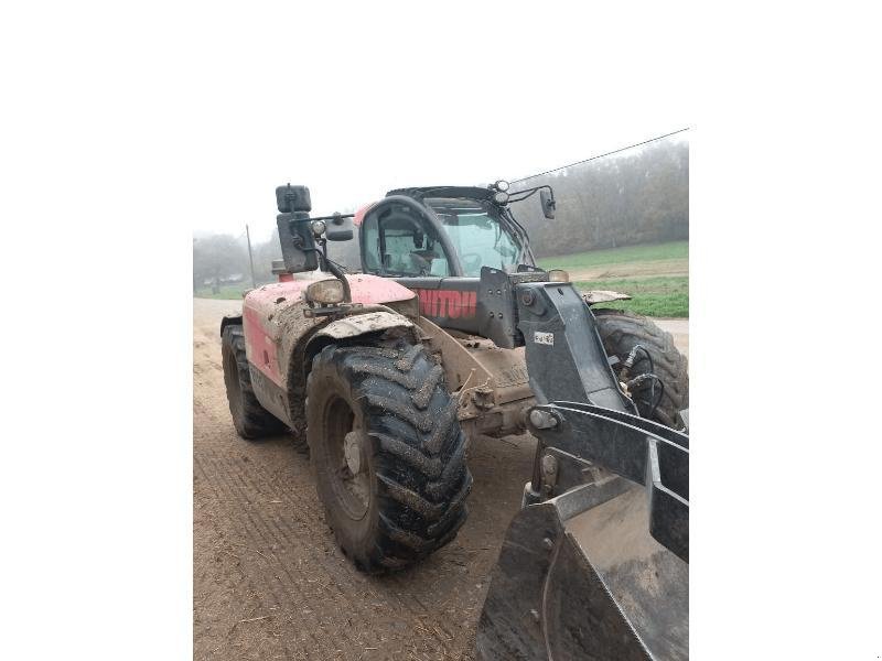 Teleskoplader des Typs Manitou MLT 741, Gebrauchtmaschine in LE PONT CHRETIEN (Bild 2)
