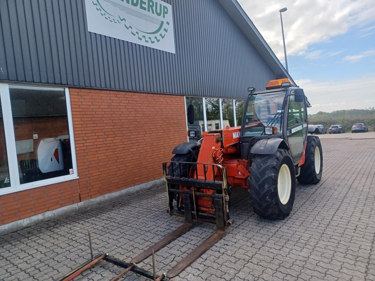 Teleskoplader от тип Manitou MLT526, Gebrauchtmaschine в Rødding (Снимка 2)