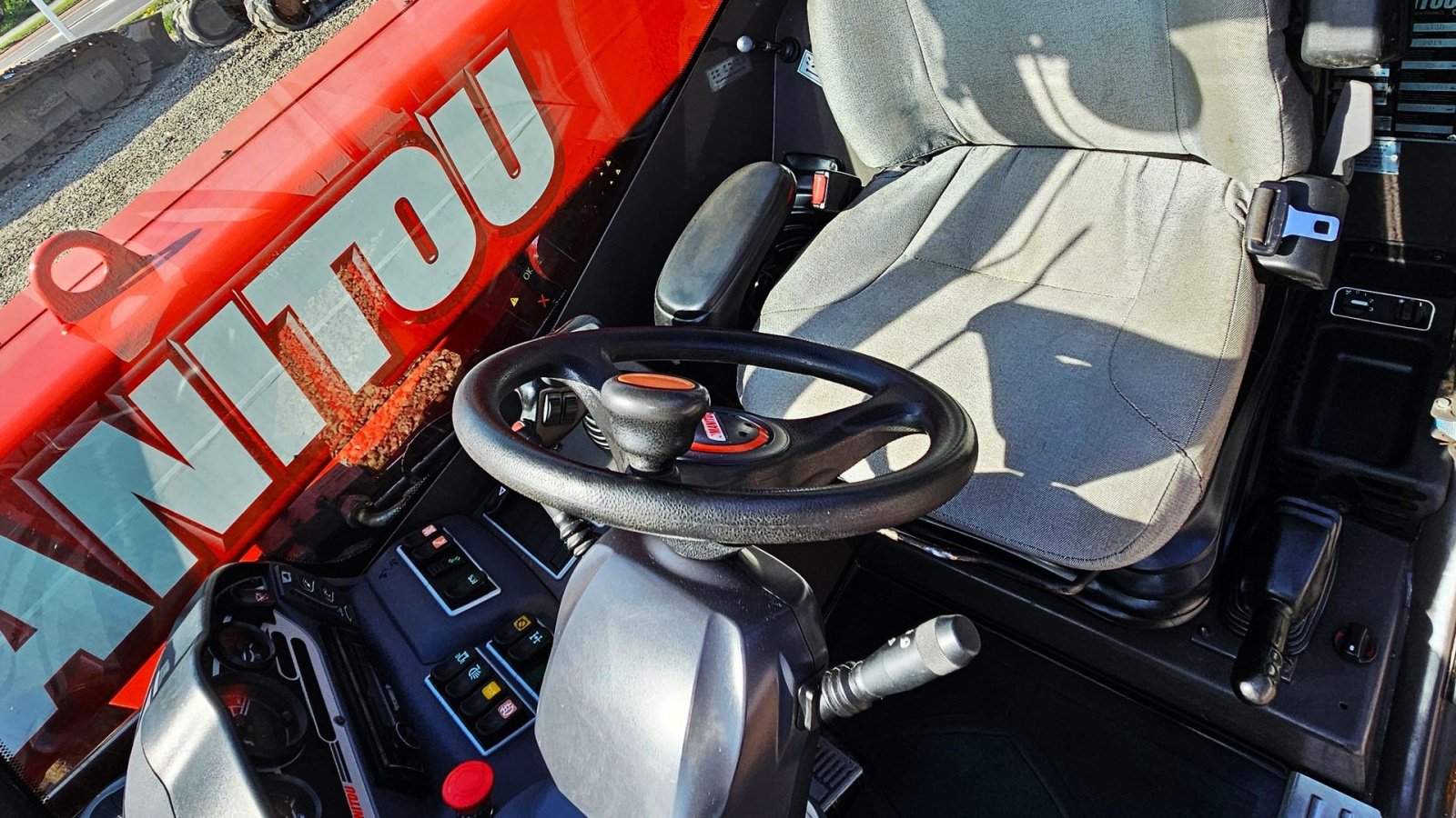Teleskoplader of the type Manitou MLT629 / 3000 timer / meget udstyr, Gebrauchtmaschine in Arden (Picture 16)