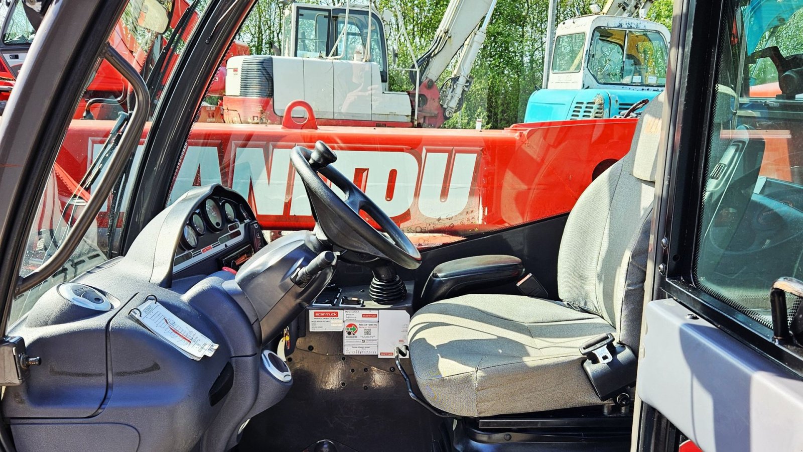 Teleskoplader of the type Manitou MLT629 / 3000 timer / meget udstyr, Gebrauchtmaschine in Arden (Picture 15)