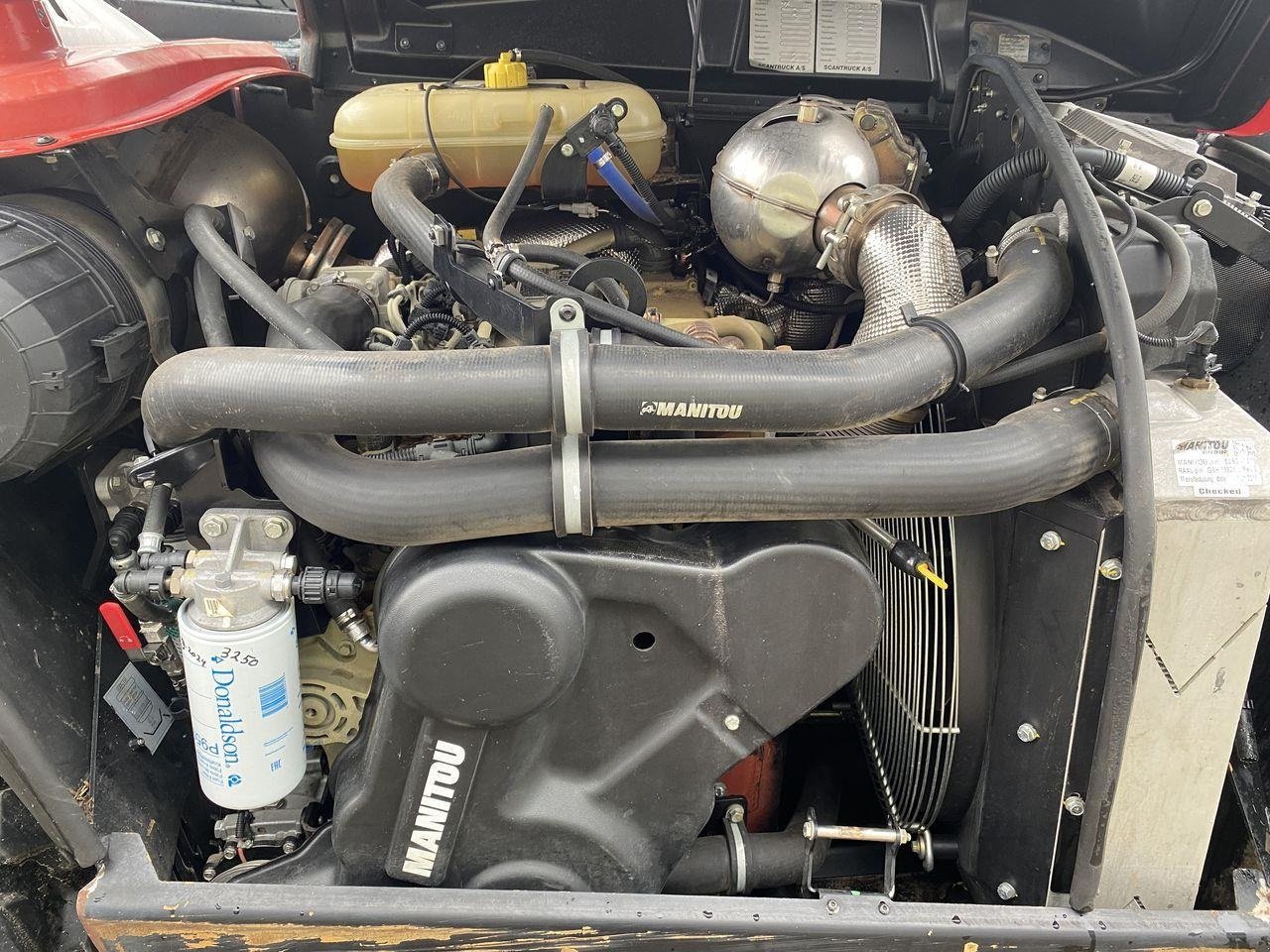 Teleskoplader от тип Manitou MLT635-140V+ ELITE, Gebrauchtmaschine в Skive (Снимка 9)