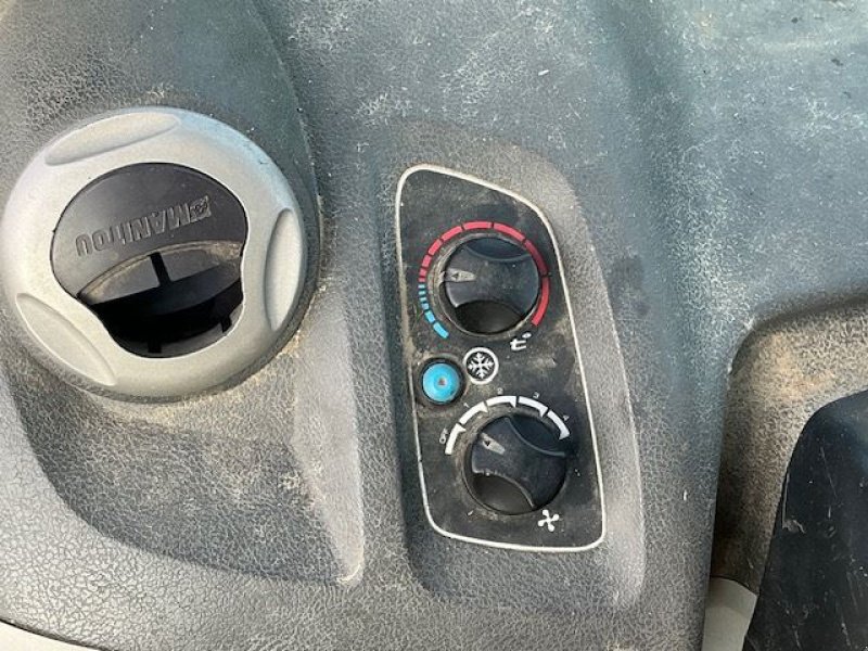 Teleskoplader типа Manitou MLT737, Gebrauchtmaschine в les hayons (Фотография 11)