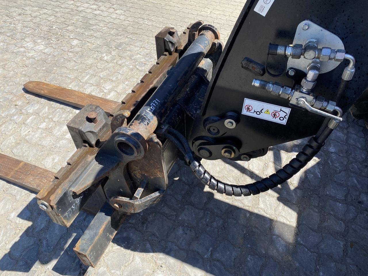 Teleskoplader of the type Manitou MLT840-145PS ELITE, Gebrauchtmaschine in Skive (Picture 11)