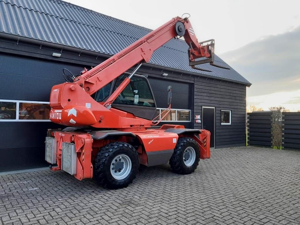 Teleskoplader of the type Manitou MRT 1432 roterende verreiker - Zeer nette staat, Gebrauchtmaschine in Ederveen (Picture 4)