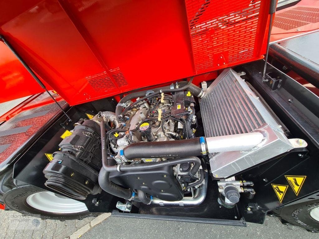 Teleskoplader typu Manitou MRT 1840 easy, Gebrauchtmaschine v Friedrichsdorf (Obrázek 8)