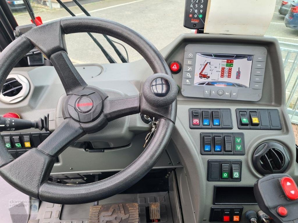 Teleskoplader typu Manitou MRT 1840 easy, Gebrauchtmaschine v Friedrichsdorf (Obrázek 11)