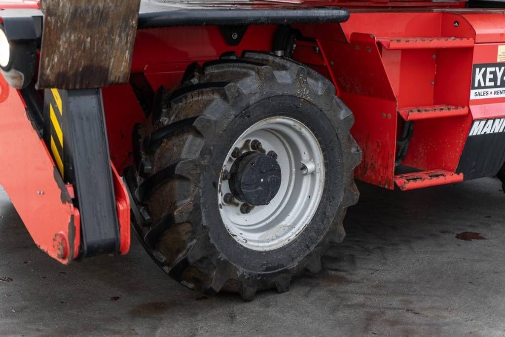 Teleskoplader tip Manitou MRT 1840, Gebrauchtmaschine in Moerbeke (Poză 9)