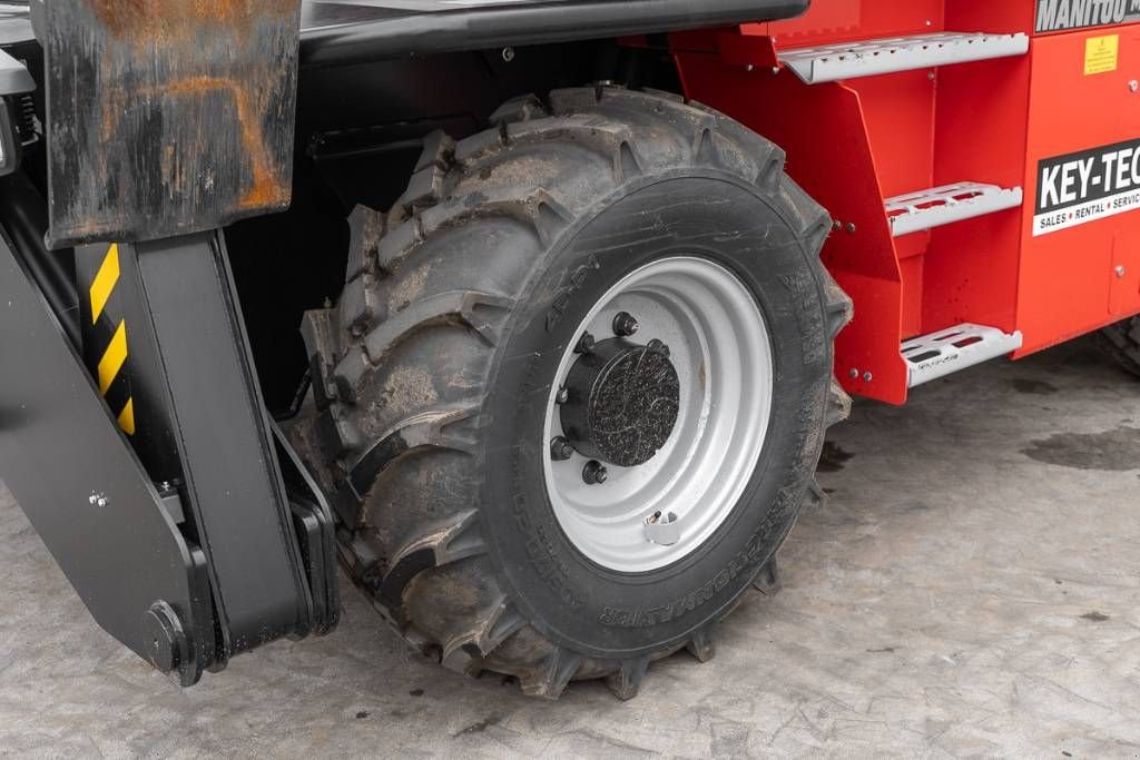 Teleskoplader of the type Manitou MRT 1845, Neumaschine in Moerbeke (Picture 11)