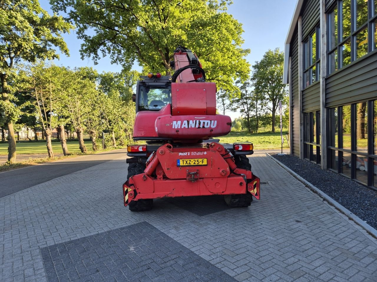 Teleskoplader of the type Manitou MRT 1850 plus privilege, Gebrauchtmaschine in Lunteren (Picture 4)