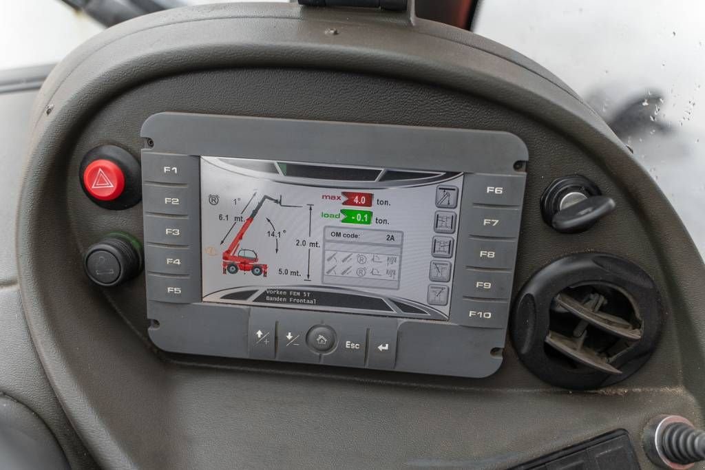 Teleskoplader tip Manitou MRT 2150 Plus Privilege, Gebrauchtmaschine in Moerbeke (Poză 10)