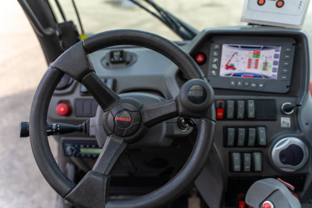 Teleskoplader typu Manitou MRT 2150 Plus Privilege, Gebrauchtmaschine v Moerbeke (Obrázek 11)