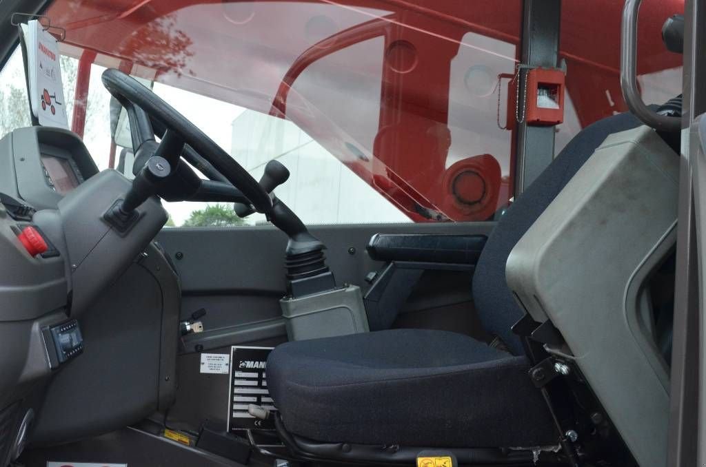 Teleskoplader типа Manitou MRT 2150 Plus Privilege, Gebrauchtmaschine в Moerbeke (Фотография 11)