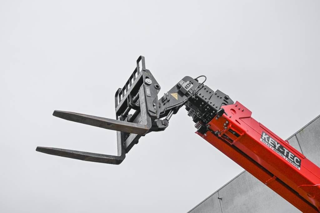 Teleskoplader za tip Manitou MRT 2150 Plus Privilege, Gebrauchtmaschine u Moerbeke (Slika 9)