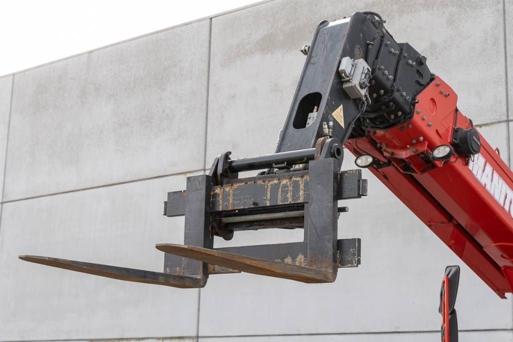 Teleskoplader za tip Manitou MRT 2150 Plus Privilege, Gebrauchtmaschine u Moerbeke (Slika 9)