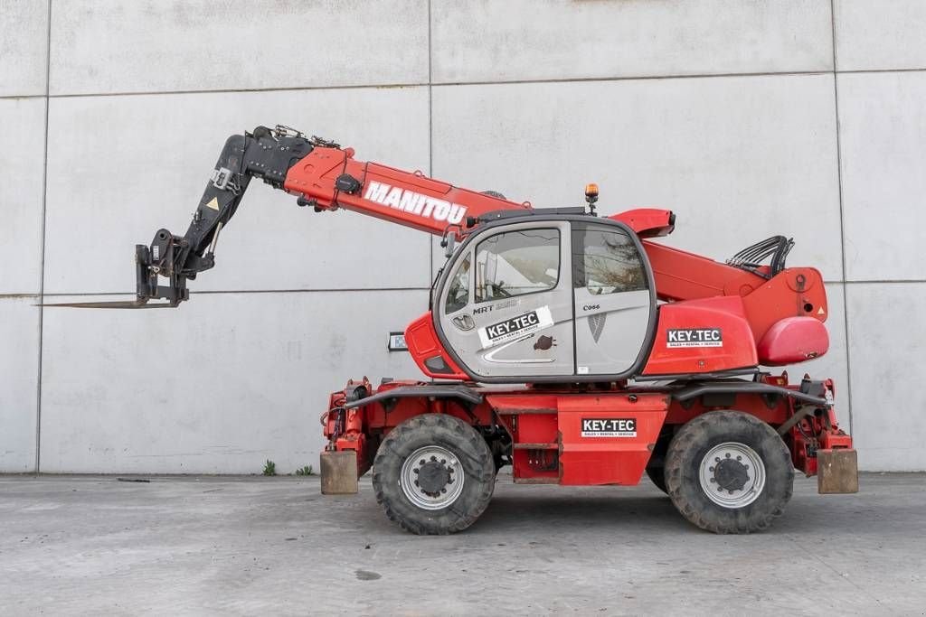 Teleskoplader za tip Manitou MRT 2150 Plus Privilege, Gebrauchtmaschine u Moerbeke (Slika 4)