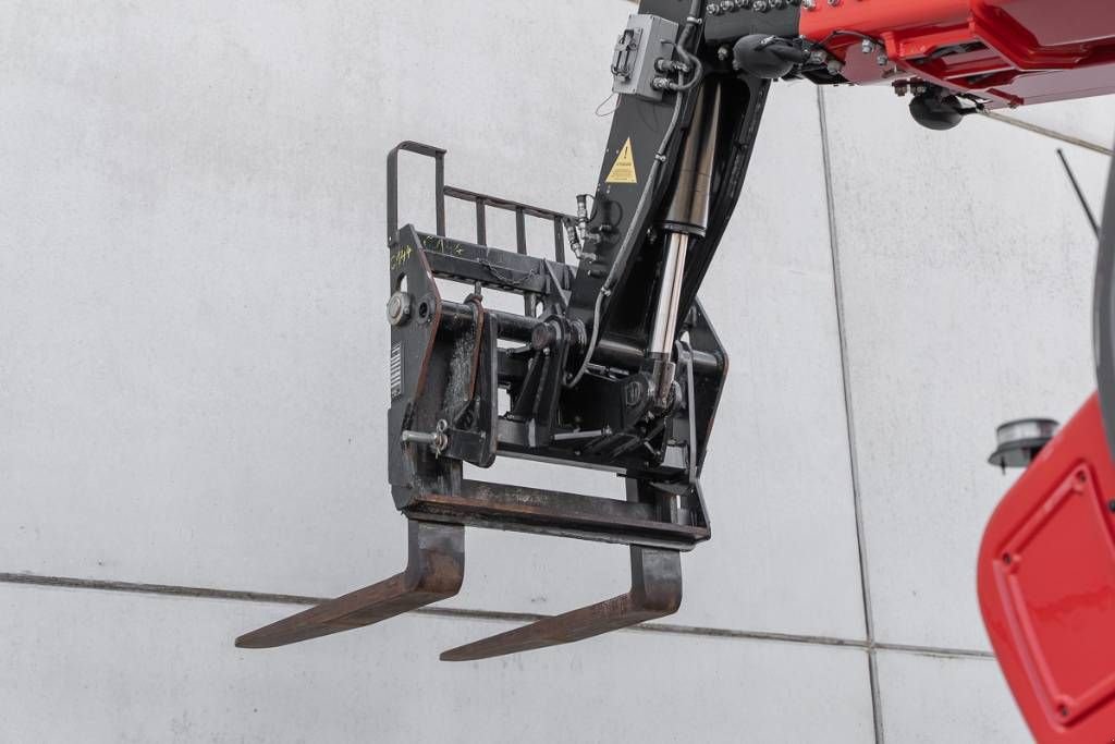 Teleskoplader a típus Manitou MRT 2150 Plus Privilege, Gebrauchtmaschine ekkor: Moerbeke (Kép 8)